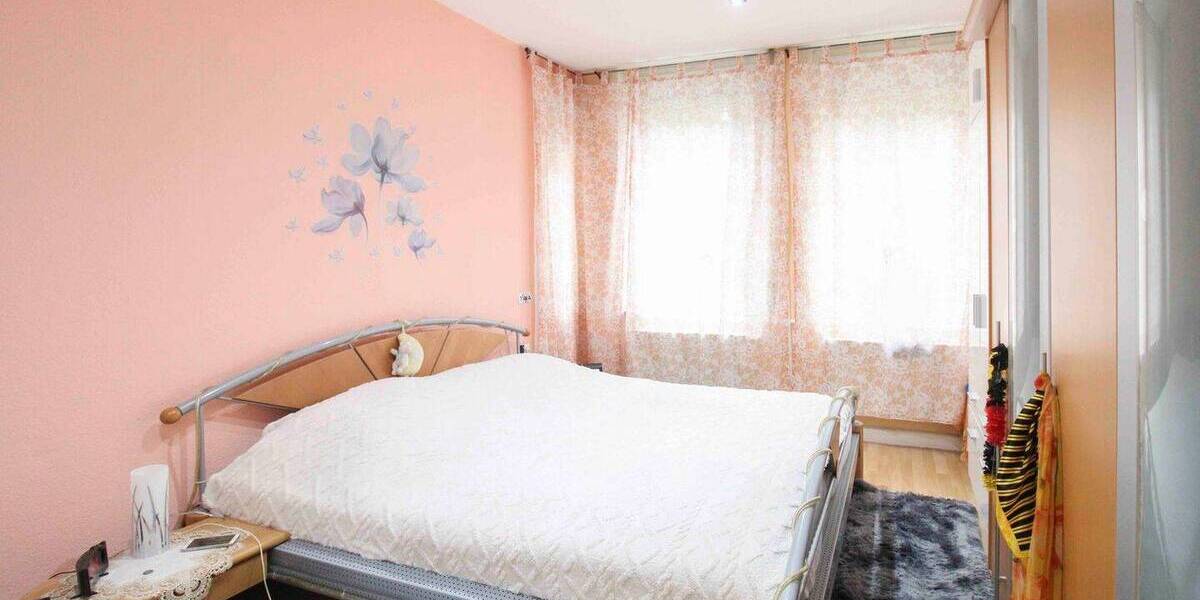 Etagenwohnung Stuttgart Bad Cannstatt - 3 Zimmer, 73 m&sup2;, 260.000&euro; | Angebot:26093380