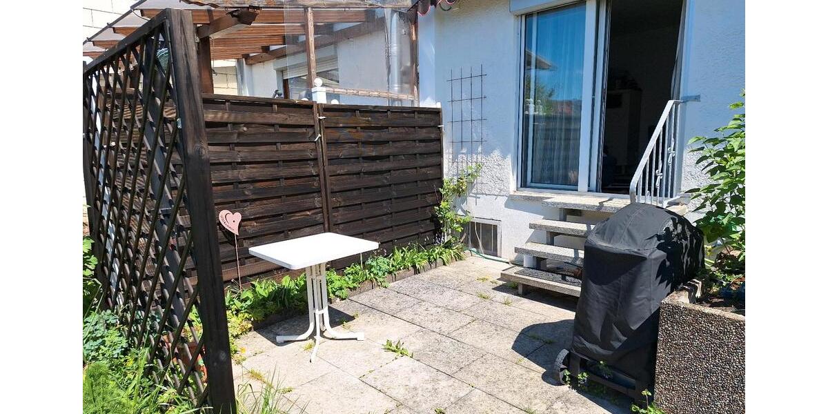 Reihenhaus Reutlingen Sondelfingen - 5 Zimmer, 87 m&sup2;, 1.200&euro; | Angebot:26169591