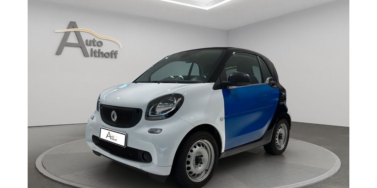 Smart ForTwo 62.000 km 8.999 € Stuttgart 70195