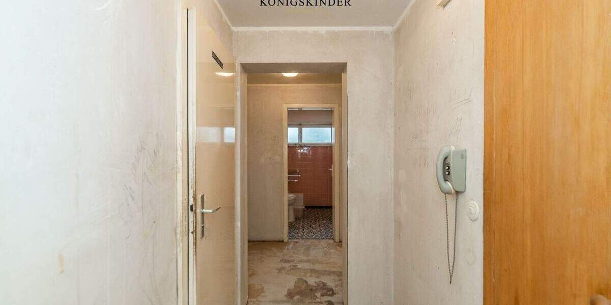 Mehrfamilienhaus, Wohnhaus Stuttgart Vaihingen Dürrlewang - 6 Zimmer, 149 m&sup2;, 650.000&euro; | Angebot:25680007