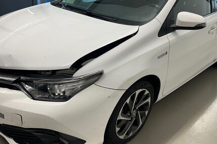 Toyota Auris 121.101 km 9.990 &euro; LEONBERG 71229
