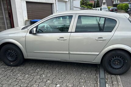 Opel Astra 60.000 km 3.199 &euro; Wiernsheim 75446