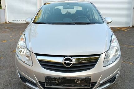 Opel Corsa 98.000 km 4.900 &euro; Stuttgart 70188