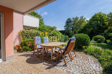 2-Zimmer-Wohnung mit toller Terrasse und Gartenanteil