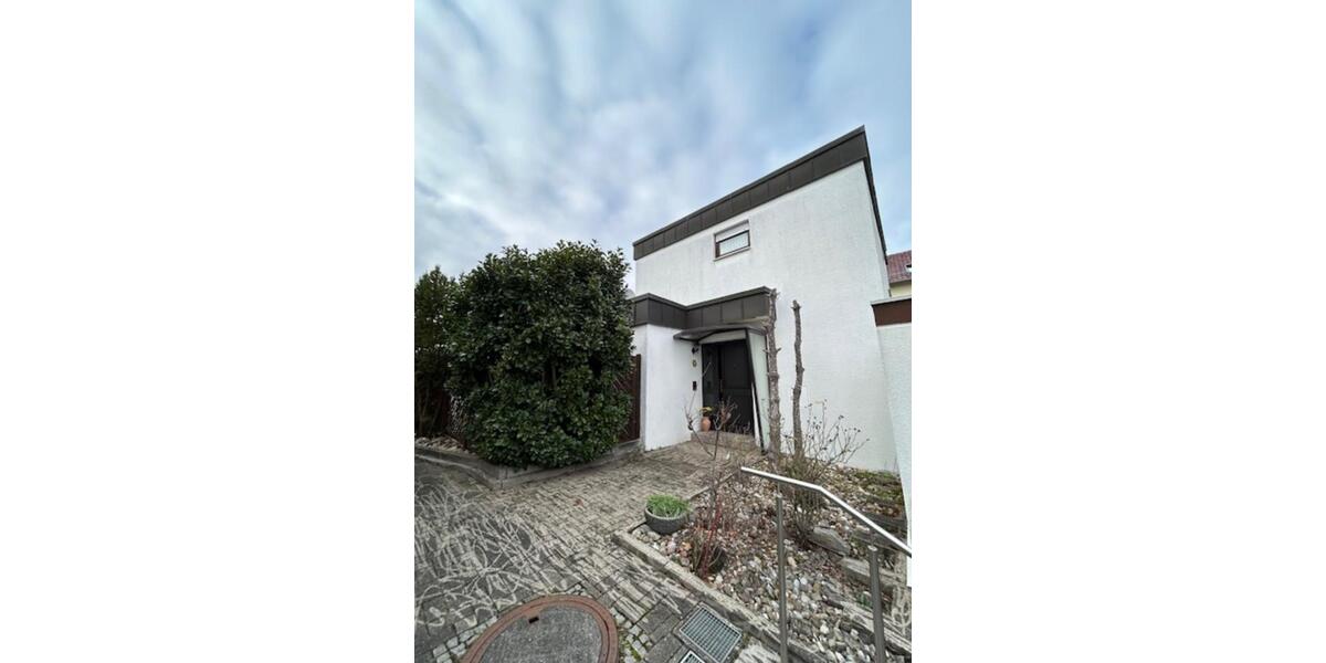 Einfamilienhaus Stuttgart Mühlhausen - 7 Zimmer, 185 m&sup2;, 650.000&euro; | Angebot:24756172