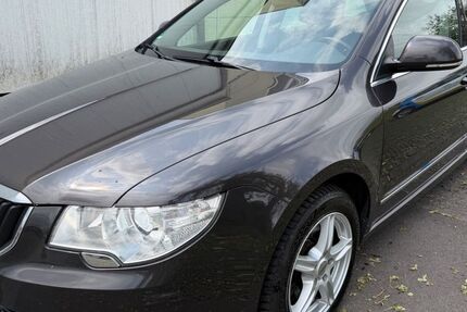 Skoda Superb 359.000 km 3.500 &euro; Sindelfingen/Stuttgart 71069