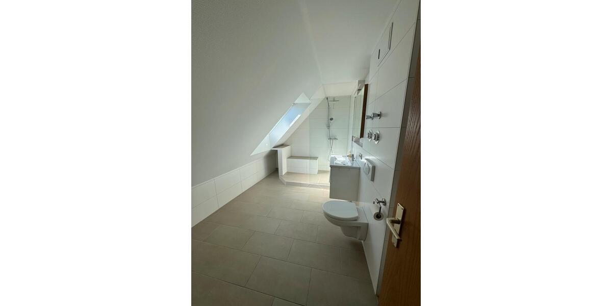 Maisonettenwohnung Ebersbach an der Fils - 3.5 Zimmer, 82 m&sup2;, 270.000&euro; | Angebot:24892426