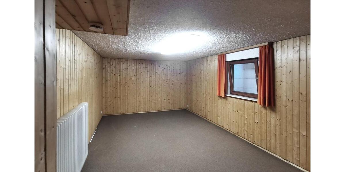 Gepflegtes Einfamilienhaus (Doppelhaus) in Stuttgart-Riedenberg 6 zimmer