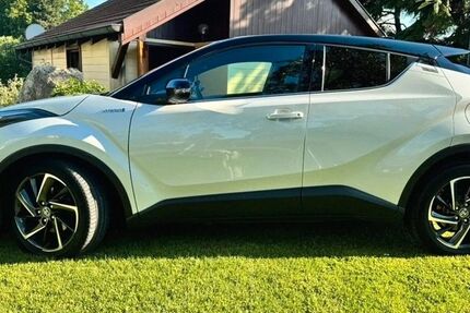 Toyota C-HR 101.879 km 18.500 &euro; Stuttgart 70435