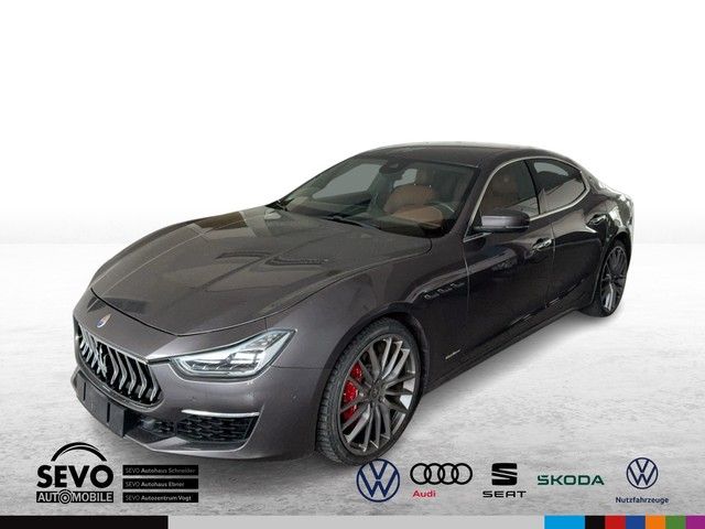 Maserati Ghibli 49.000 km 39.390 &euro; Vaihingen/Enz 71665
