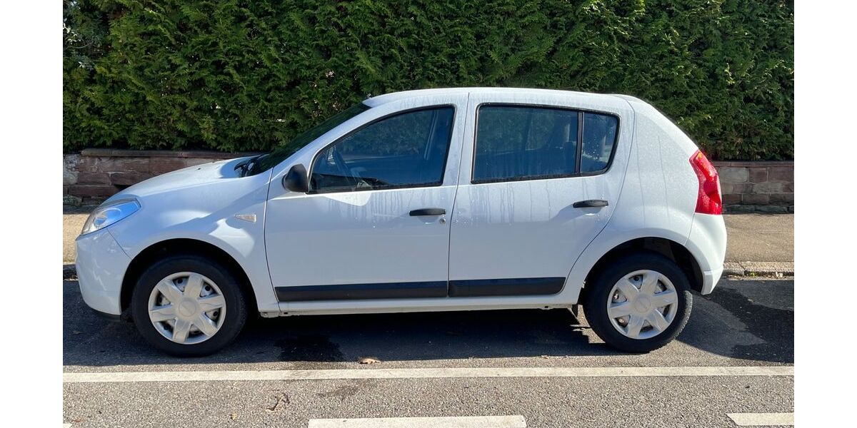Dacia Sandero 49.900 km 3.150 € Stuttgart 70567