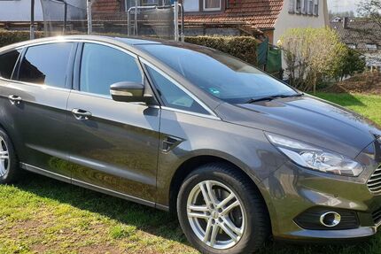 Ford S-Max 88.000 km 16.800 &euro; Ebersbach 73061