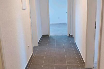 Wohnung Böblingen - 4 Zimmer, 12 m&sup2;, 465&euro; | Angebot:26447025