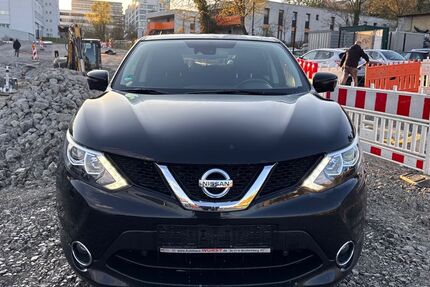 Nissan Qashqai 132.000 km 11.999 &euro; Stuttgart 70376