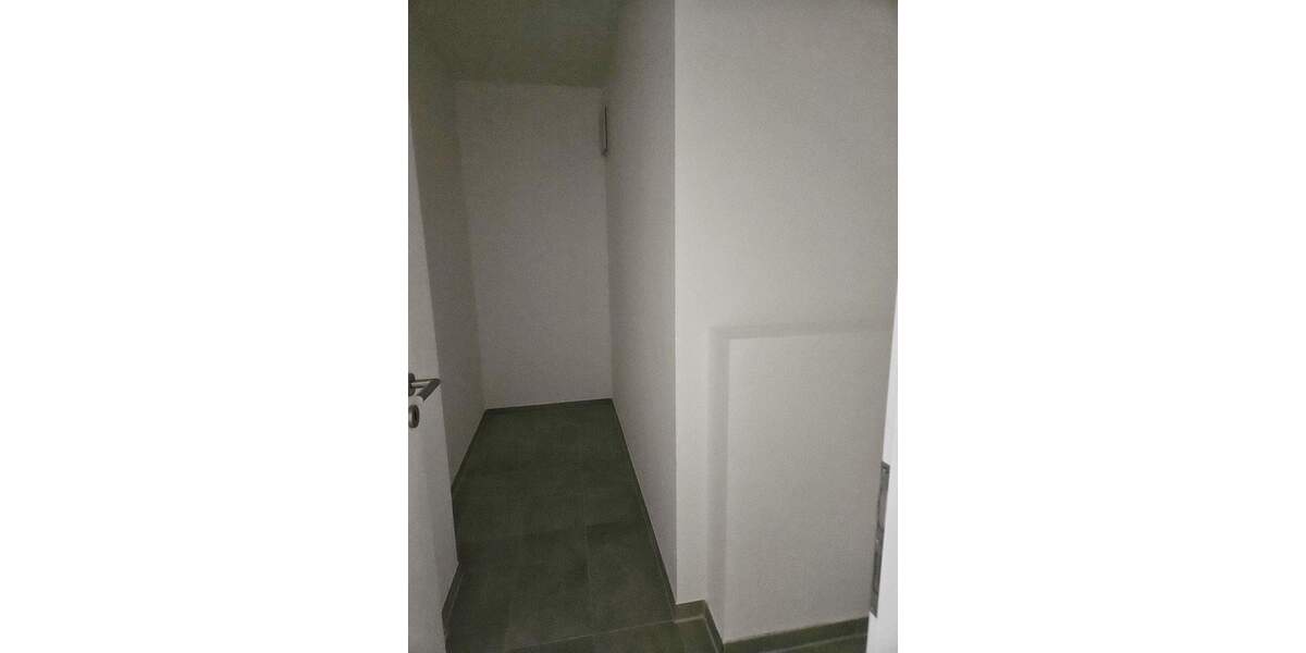 Etagenwohnung Stuttgart Untertürkheim - 3 Zimmer, 84 m&sup2;, 1.490&euro; | Angebot:23941553