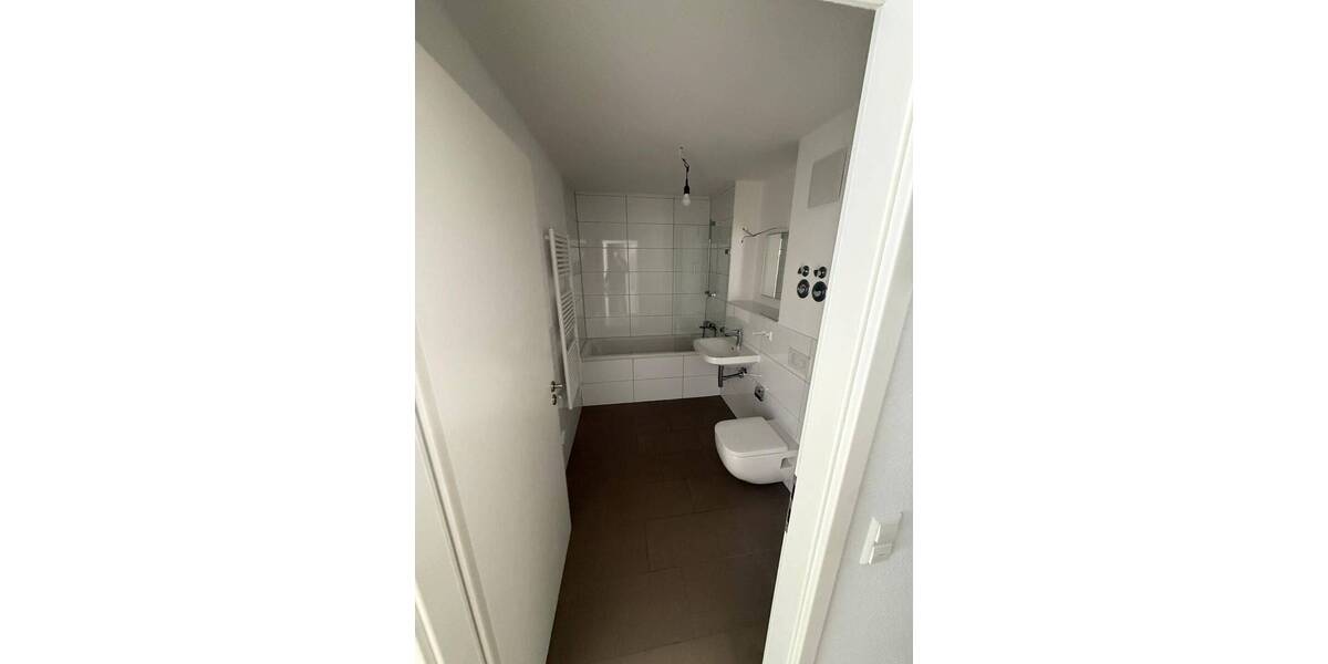 Etagenwohnung Esslingen am Neckar Weil - 3 Zimmer, 80 m&sup2;, 1.295&euro; | Angebot:26189583