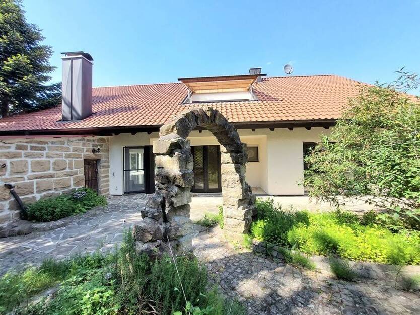 Mehrgenerationenhaus, Wohn- und Geschäftshaus undoder Urlaubsdomizil, Ihrem Lebensmodell angepasst!