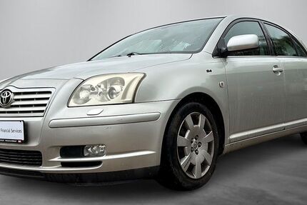 Toyota Avensis 132.000 km 4.990 &euro; Weinstadt 71384
