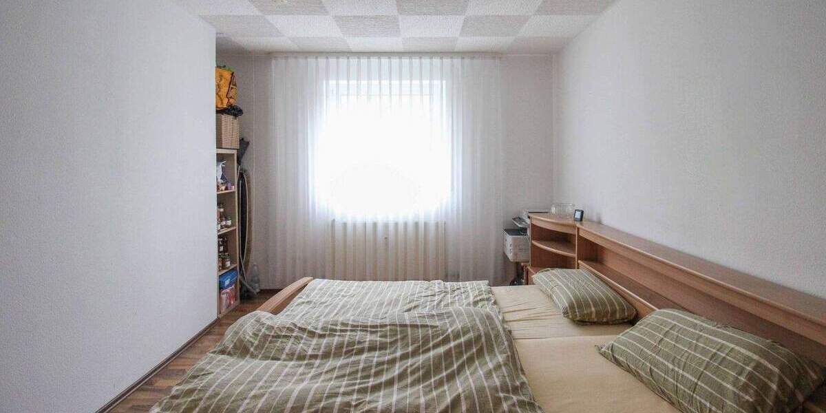 Gepflegte 2-Zimmer-Wohnung mit Südbalkon und Blick ins Grüne in Neckarweihingen 2 zimmer