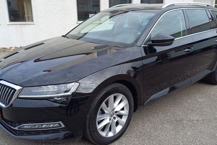 Skoda Superb 49.400 km 26.990 &euro; Mönsheim 71297