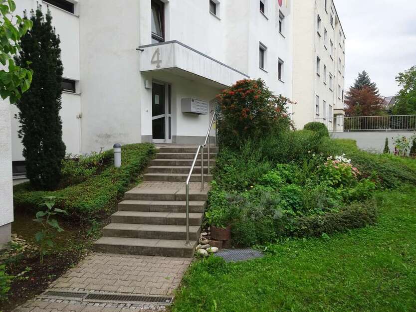 Wohnung zum Kaufen in Böblingen 249.000 € 70 m²