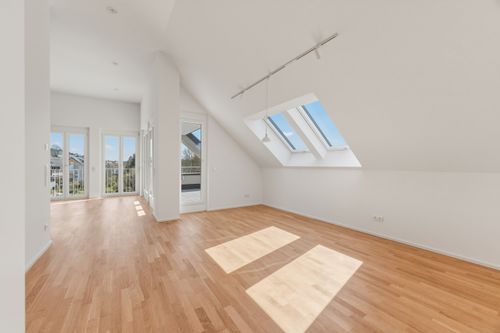 Dachgeschoßwohnung Ostfildern - 3.5 Zimmer, 107 m&sup2;, 1.950&euro; | Angebot:24748873