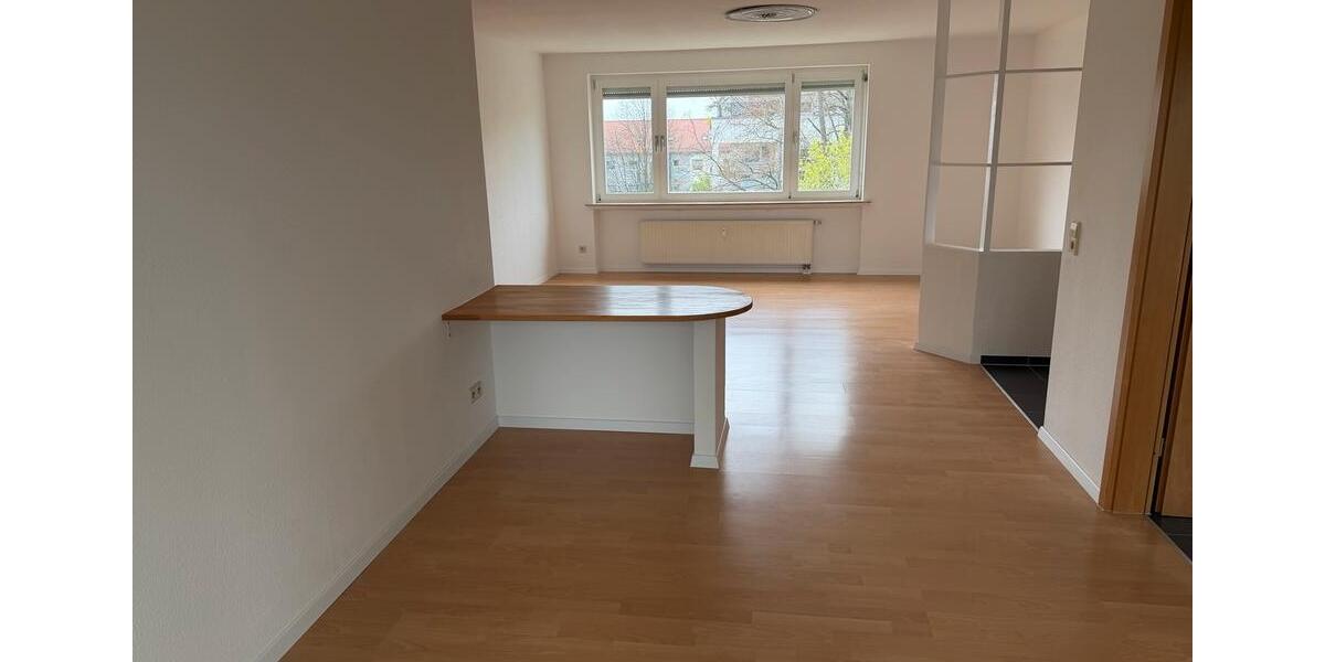 Etagenwohnung Kornwestheim - 3.5 Zimmer, 83 m&sup2;, 1.500&euro; | Angebot:26406575
