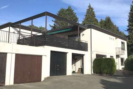 Haus zum Kaufen in Tübingen 1.100.000 € 235 m² 10 zimmer