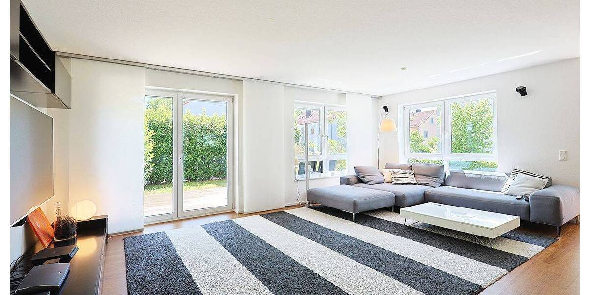Doppelhaushälfte Böblingen - 6 Zimmer, 220 m&sup2;, 890.000&euro; | Angebot:26902793