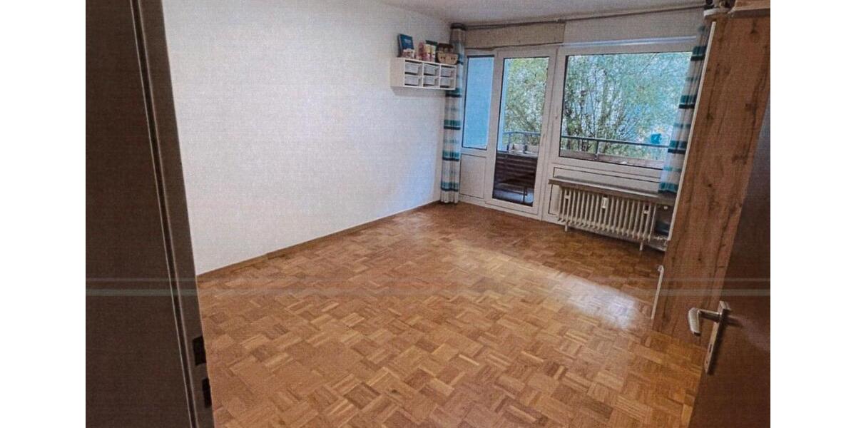 80qm Wohnung mit Balkon und EBK in Plieningen 3 zimmer