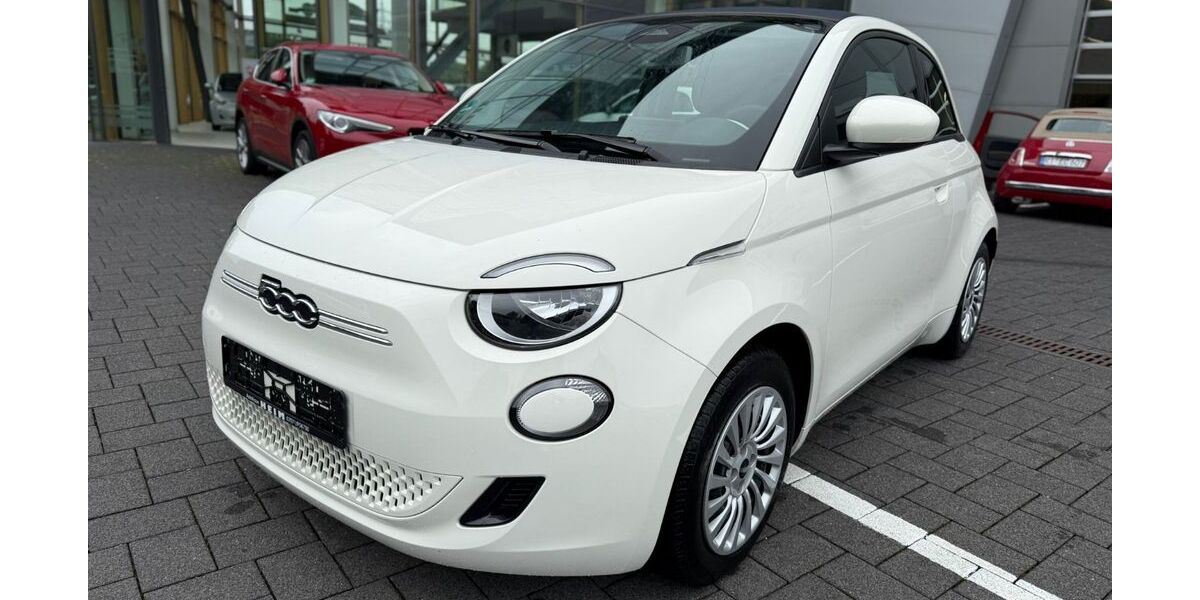 Fiat 500e 11.850 km 20.300 € Tübingen 72072