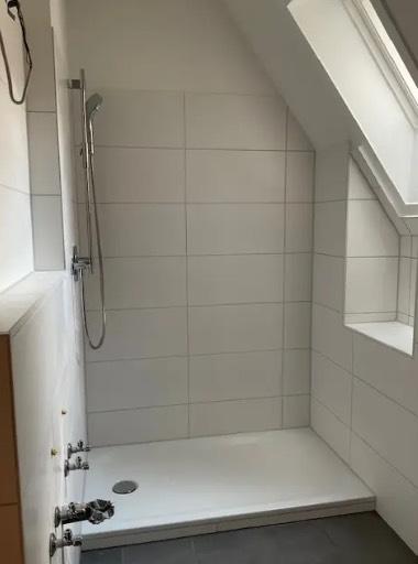 Dachgeschoßwohnung Stuttgart Bad Cannstatt - 3.5 Zimmer, 84 m&sup2;, 379.000&euro; | Angebot:26720870