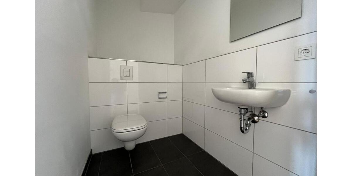 Etagenwohnung Stuttgart - 4 Zimmer, 135 m&sup2;, 1.973&euro; | Angebot:26068595
