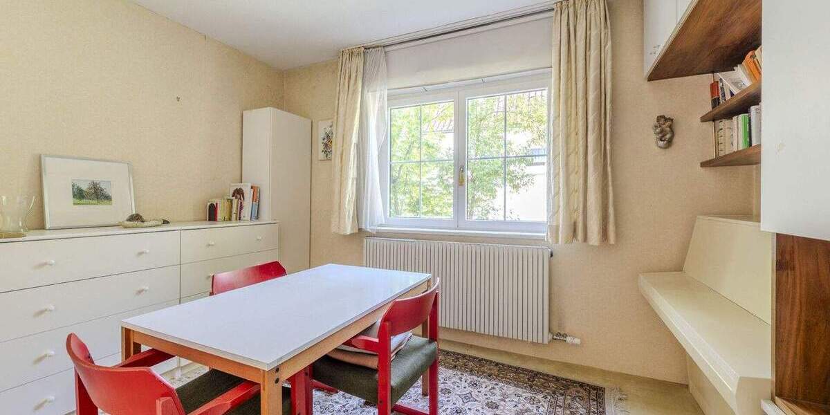 Mehrfamilienhaus, Wohnhaus Stuttgart / Feuerbach Feuerbach - 8 Zimmer, 180 m&sup2;, 795.000&euro; | Angebot:25096699