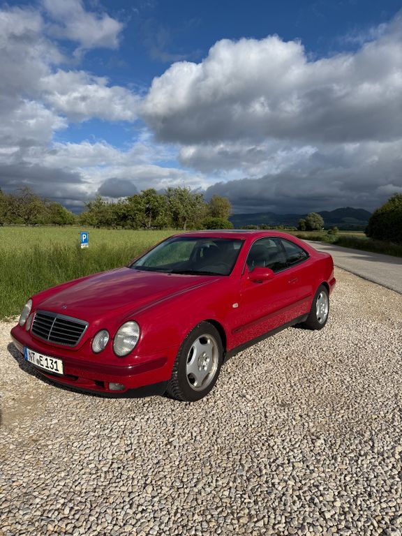 Mercedes-Benz CLK 230 211.500 km 2.000 € Beuren 72660