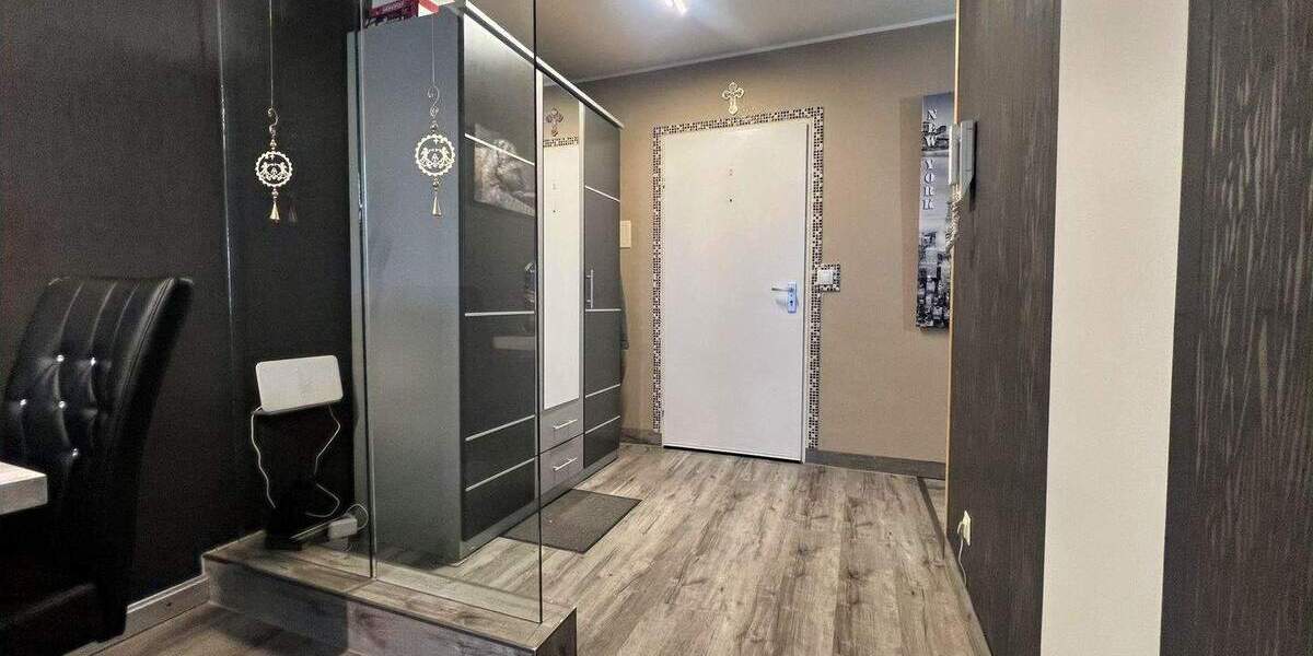 Etagenwohnung Nürtingen - 3 Zimmer, 81 m&sup2;, 305.000&euro; | Angebot:26930726