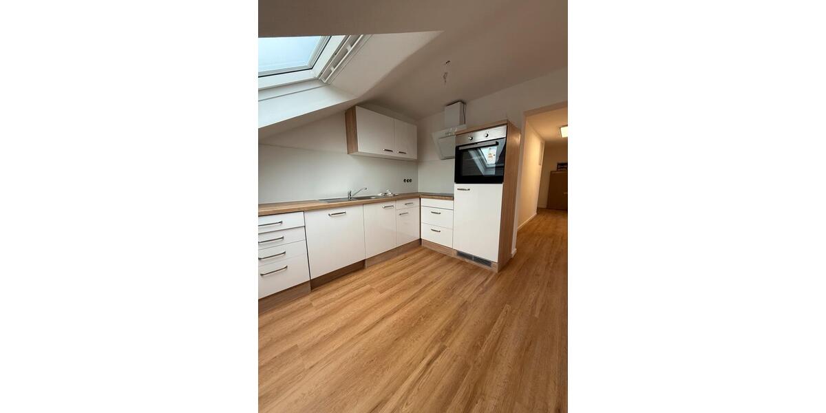 Dachgeschoßwohnung Stuttgart Stuttgart-Nord - 3 Zimmer, 75 m&sup2;, 1.350&euro; | Angebot:24714534