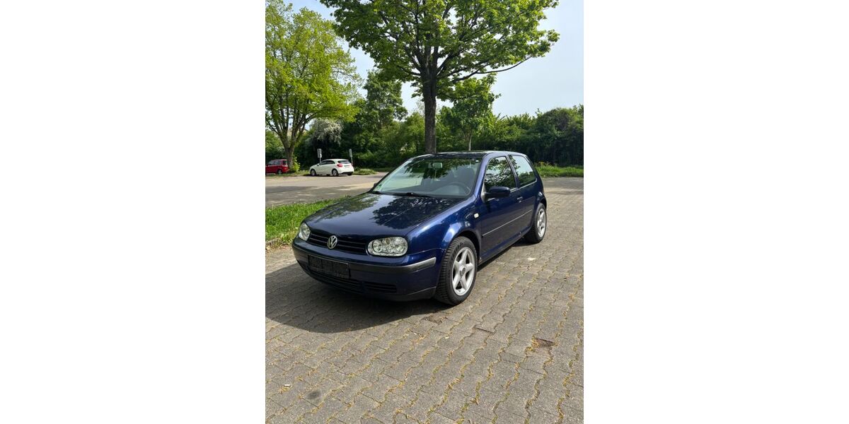 VW Golf 139.000 km 2.100 &euro; Stuttgart 70374