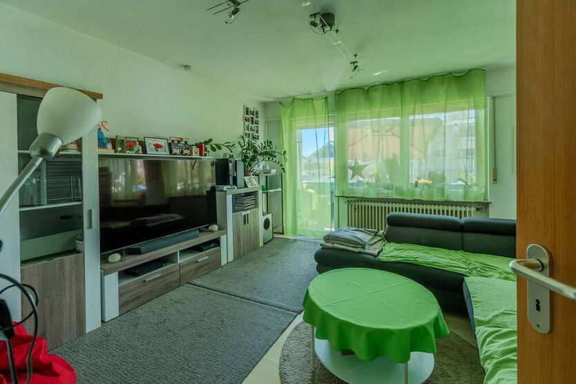 Wohnung zum Kaufen in Sindelfingen 359.900 € 97 m² 4 zimmer