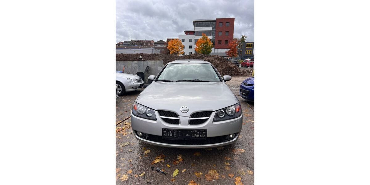 Nissan Almera 96.000 km 1.750 € Stuttgart 70376
