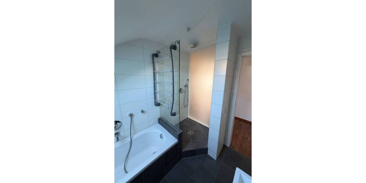 Etagenwohnung Böblingen - 3 Zimmer, 92 m&sup2;, 349.000&euro; | Angebot:26201951