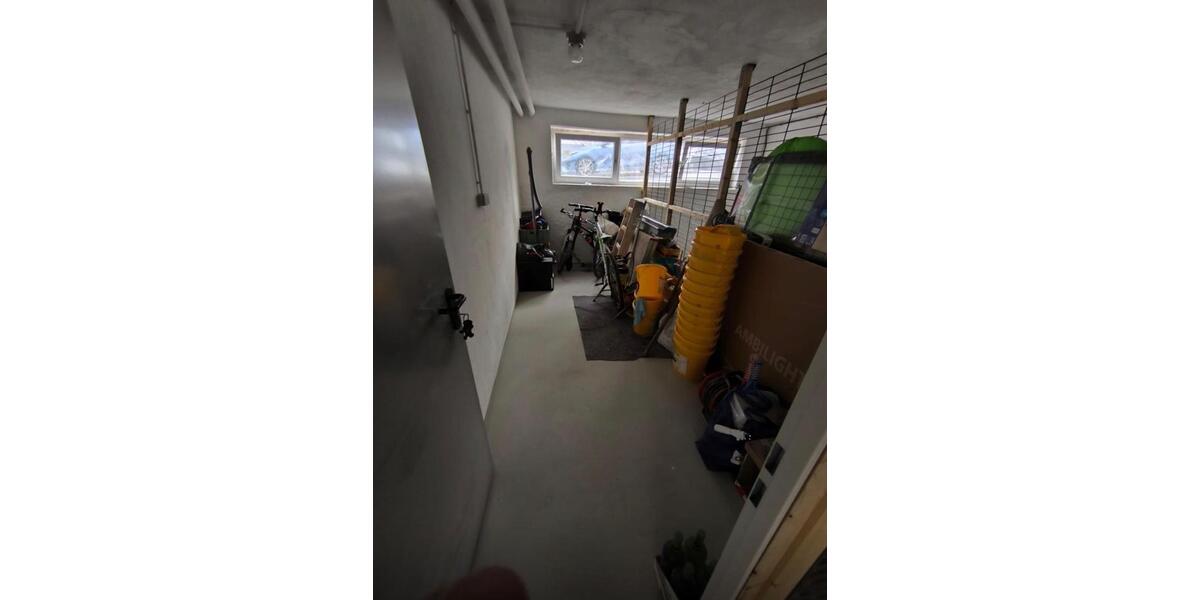 Dachgeschoßwohnung Leonberg - 3 Zimmer, 82 m&sup2;, 1.050&euro; | Angebot:26083451