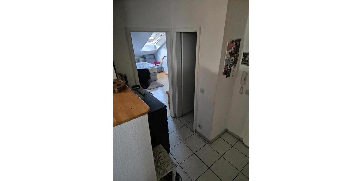 Dachgeschoßwohnung Oberboihingen - 3 Zimmer, 62 m&sup2;, 234.000&euro; | Angebot:27021317