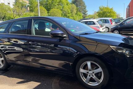Peugeot 308 118.000 km 5.900 &euro; Fellbach 70736