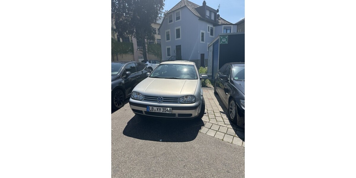 VW Golf 280.000 km 1.500 € Möglingen 71696