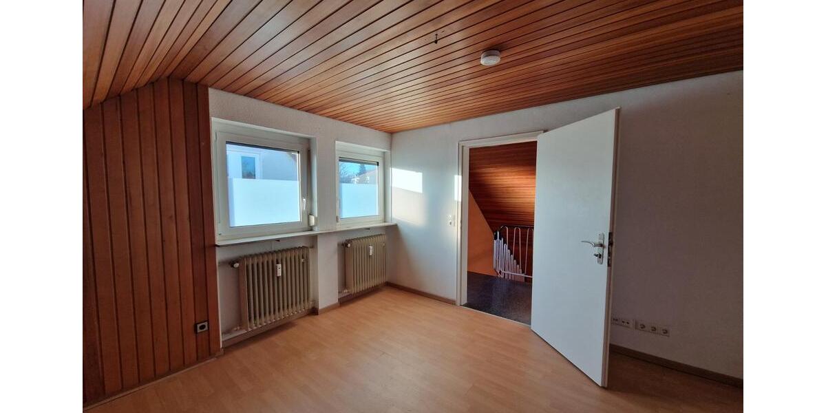 Mehrfamilienhaus, Wohnhaus Stuttgart Birkach - 12 Zimmer, 257 m&sup2;, 1.250.000&euro; | Angebot:25396947