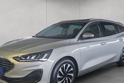 Ford Focus 14.864 km 28.990 € Stuttgart 70190