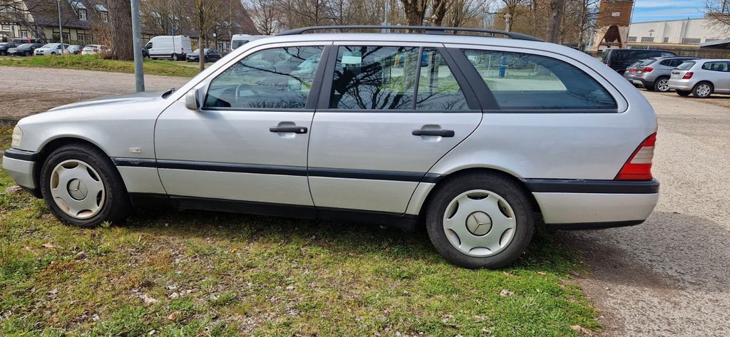 Mercedes-Benz C 250 199.900 km 6.666 € Ostfildern 73760