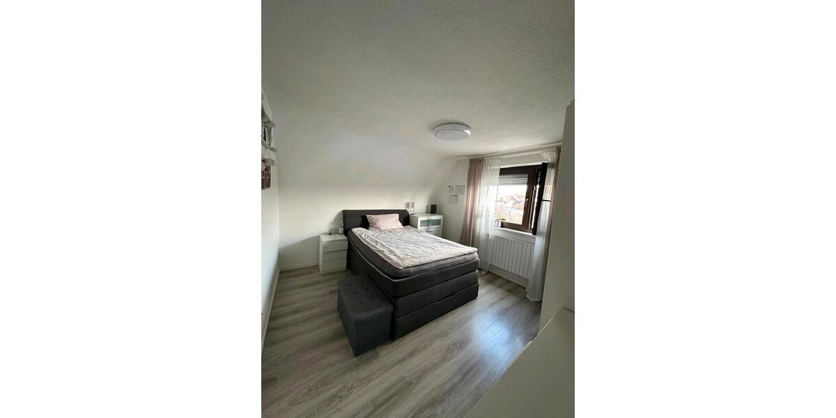 Dachgeschoßwohnung Schwieberdingen - 3 Zimmer, 67 m&sup2;, 248.500&euro; | Angebot:25874182