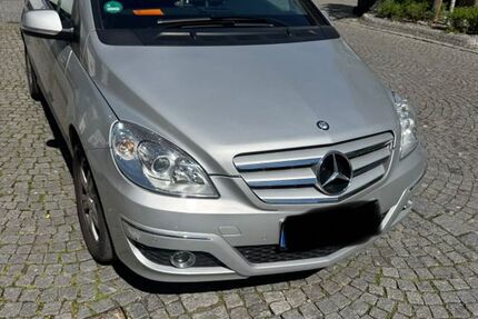 Mercedes-Benz B 180 103.037 km 8.800 &euro; Altbach 73776